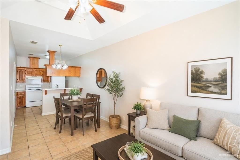 604 Buena Vista Dr #H - Photo 5 of 10