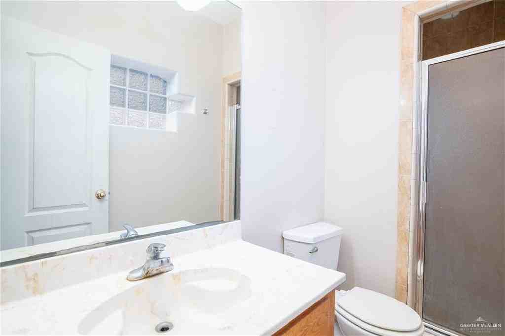604 Buena Vista Dr #H - Photo 7 of 10