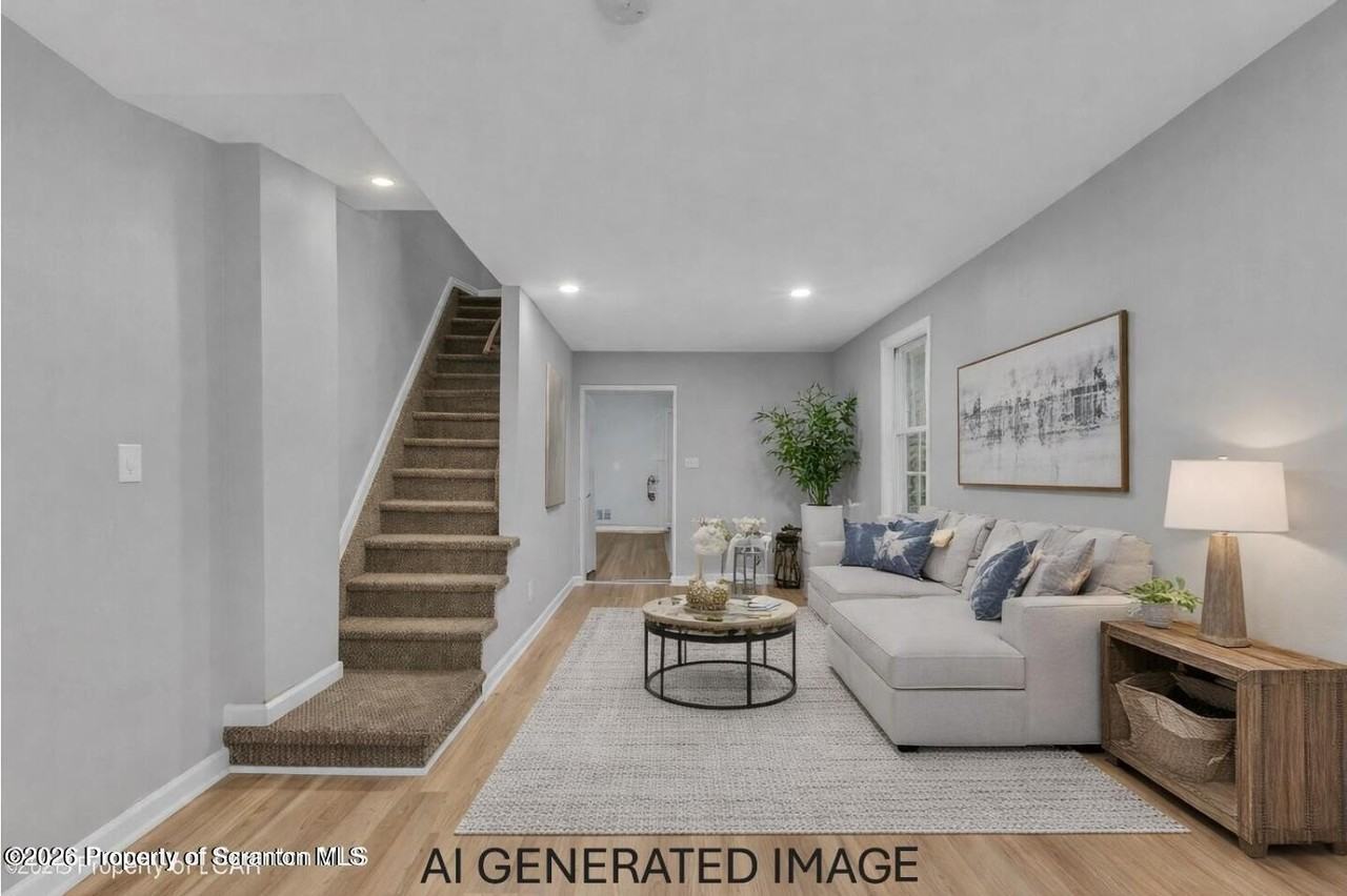 1009 W Lackawanna Ave - Photo 3 of 23