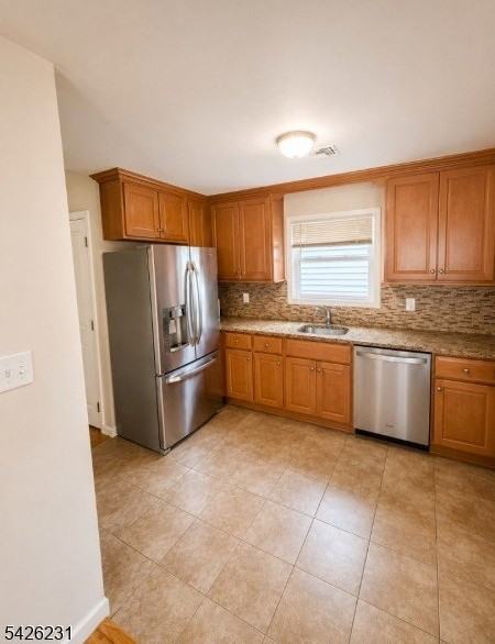 1028 Bond St #2 - Photo 6 of 16