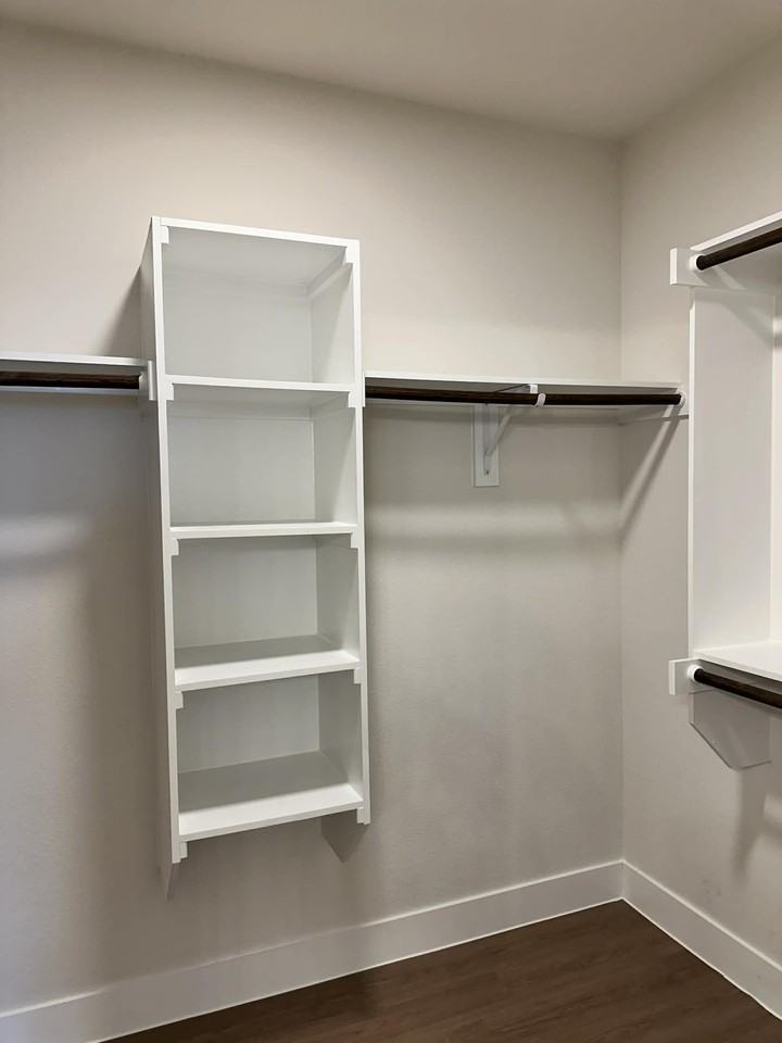 827 Waverly Drive #01-1341 - Photo 5 of 6
