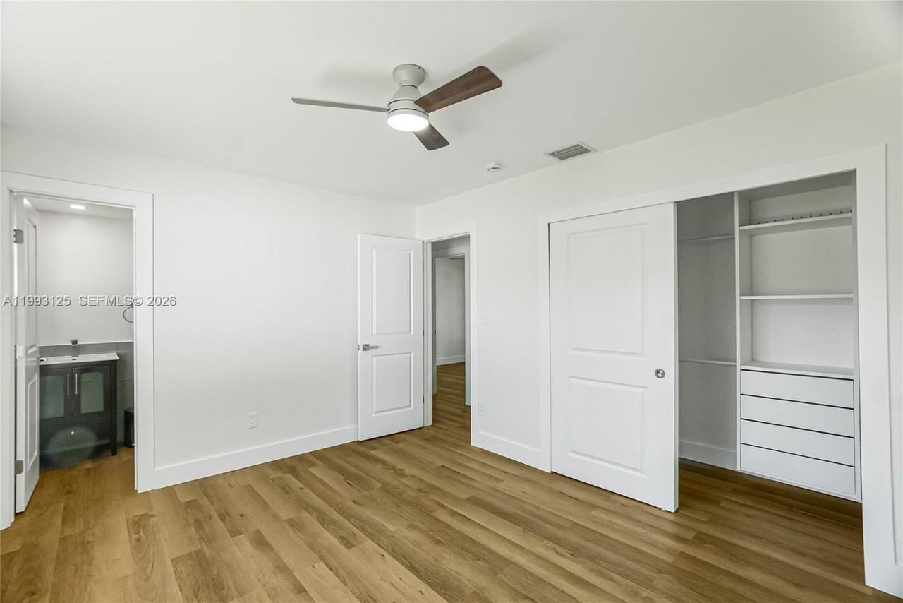 Sw 108th St - Photo 5 of 8