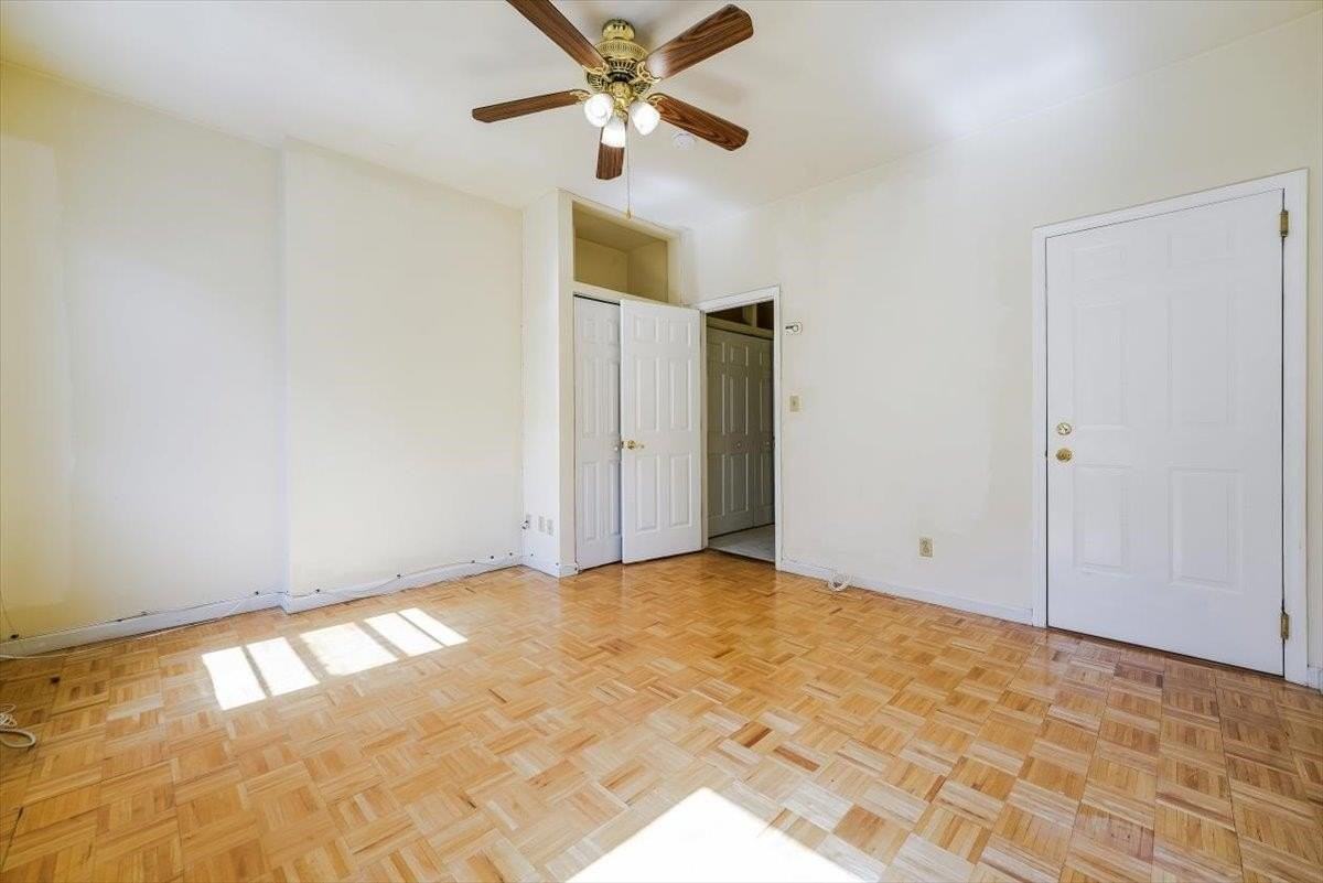 1020 Park Ave #8 - Photo 5 of 22