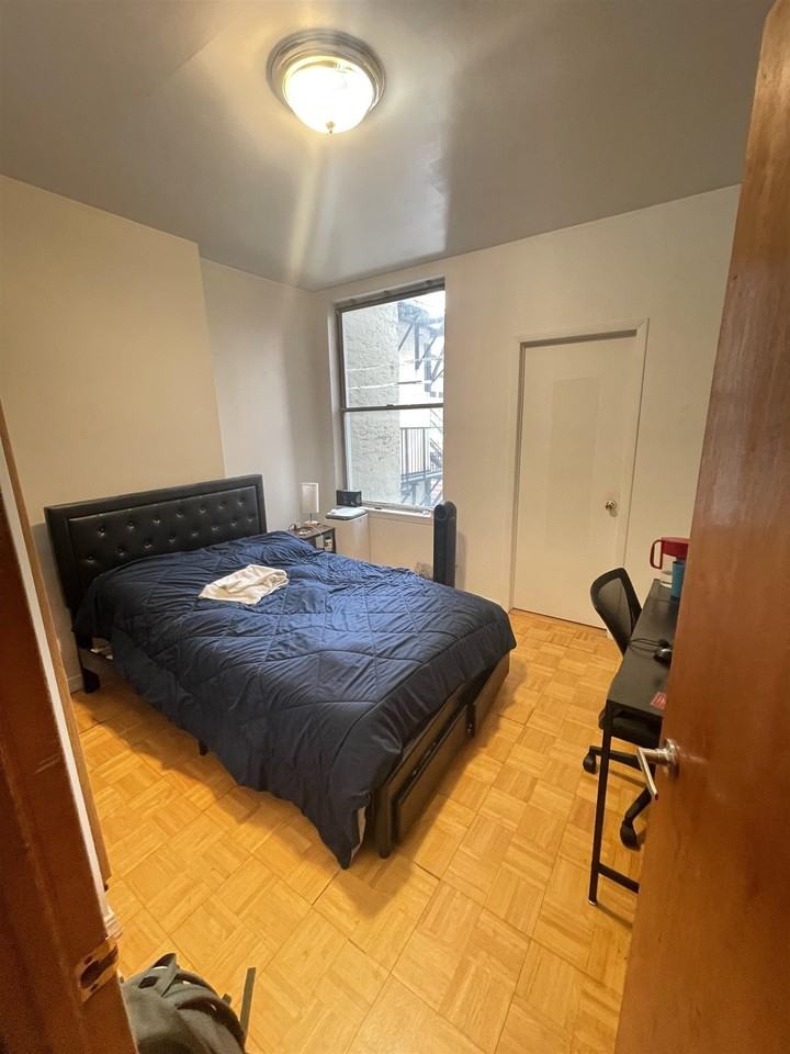 348 Grove St - Photo 5 of 12