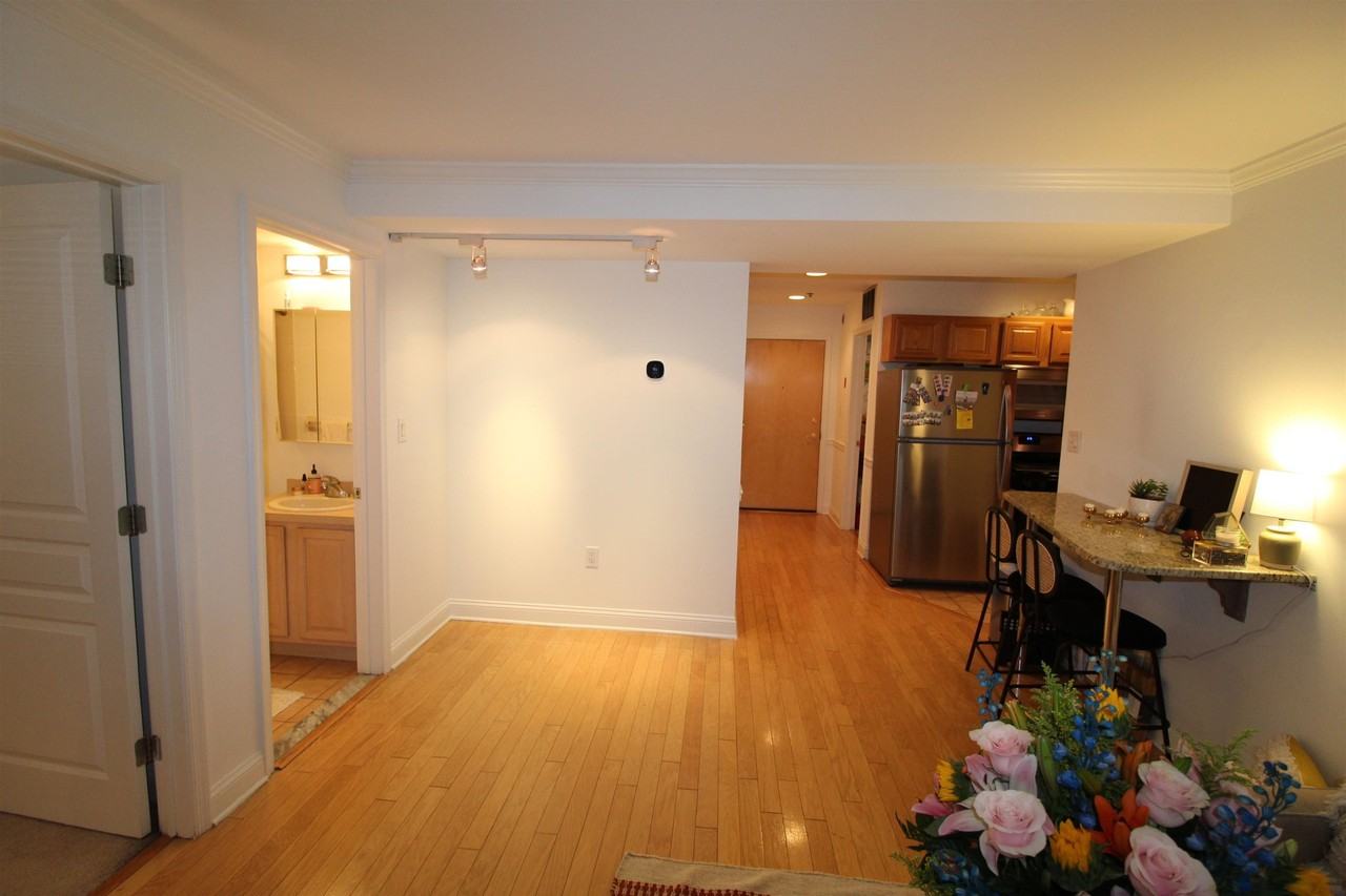 711 Clinton St #2B - Photo 2 of 15
