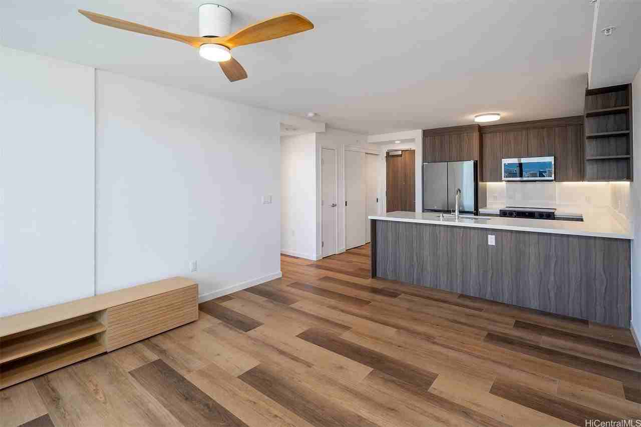 1515 Liona St #3802 - Photo 3 of 21