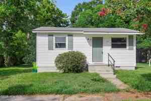 featured image of 304 N B St