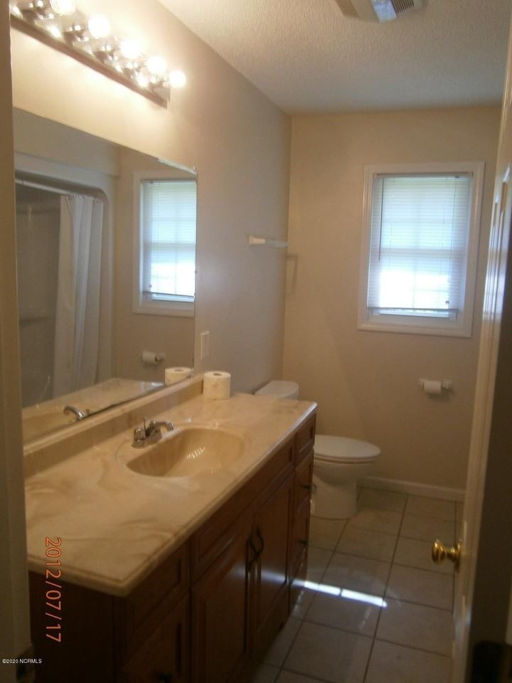 414 Kenwood Dr - Photo 6 of 9