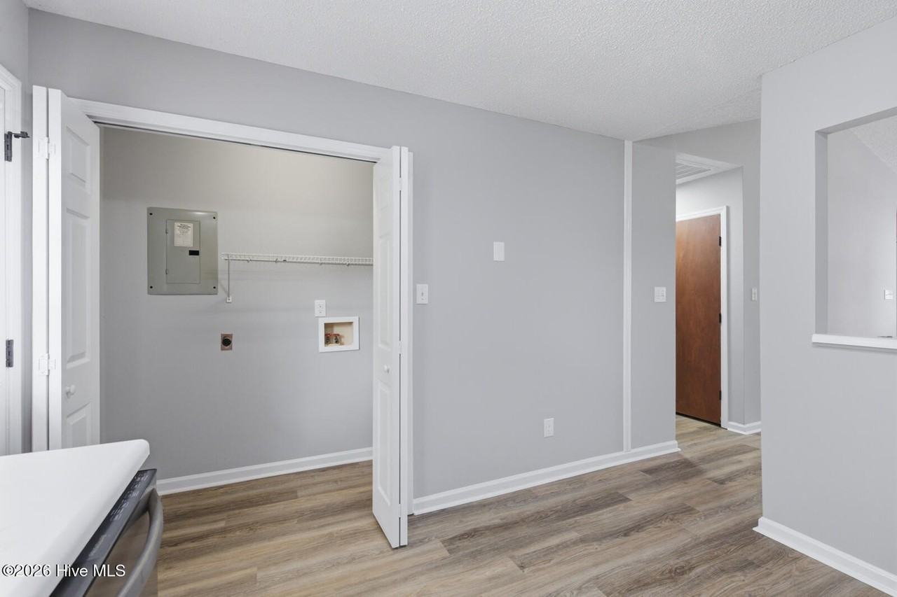 112 Glenside Ct - Photo 5 of 16