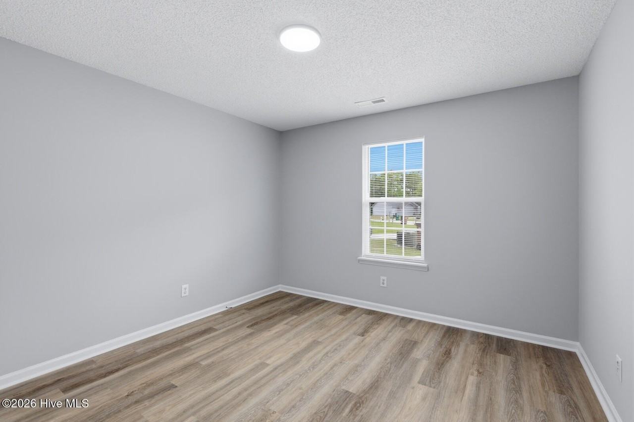 112 Glenside Ct - Photo 7 of 16