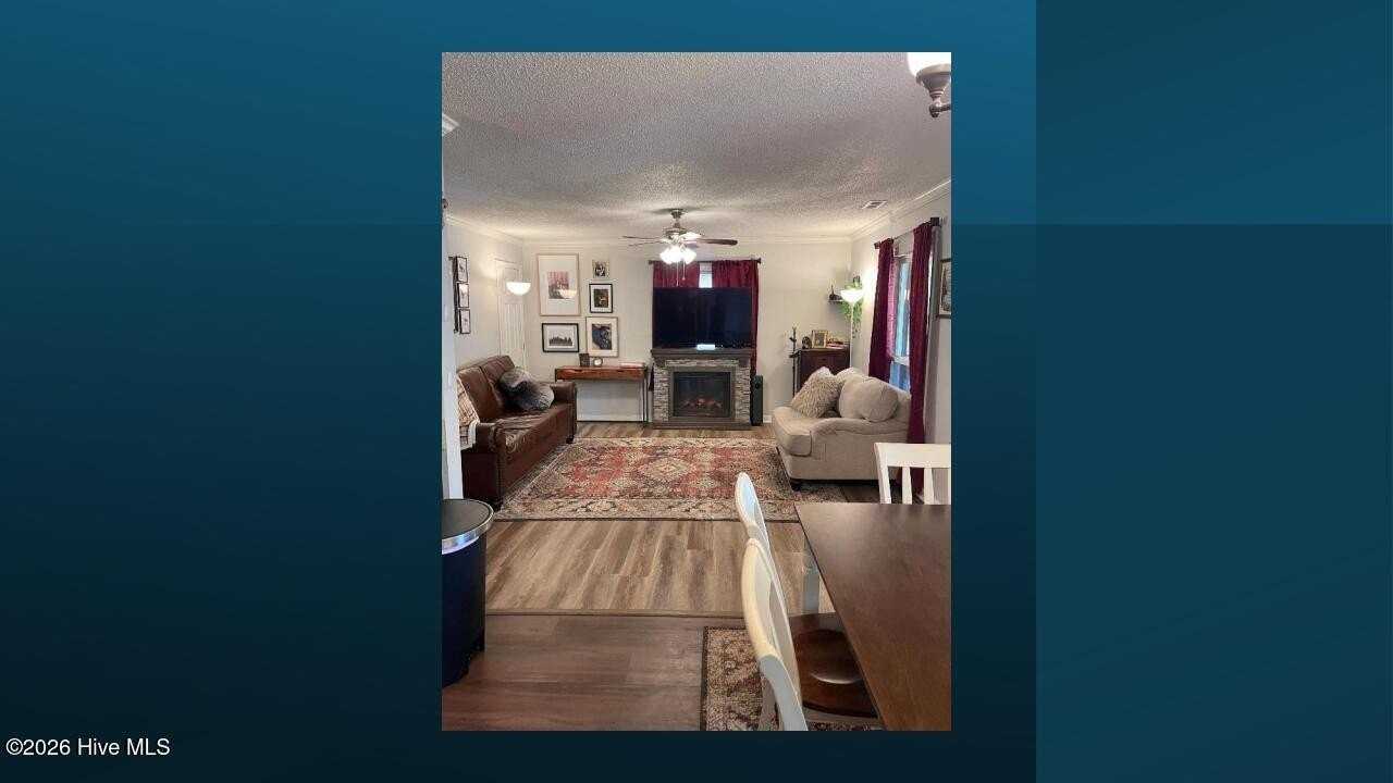 1211 Ormandy Ave - Photo 4 of 27
