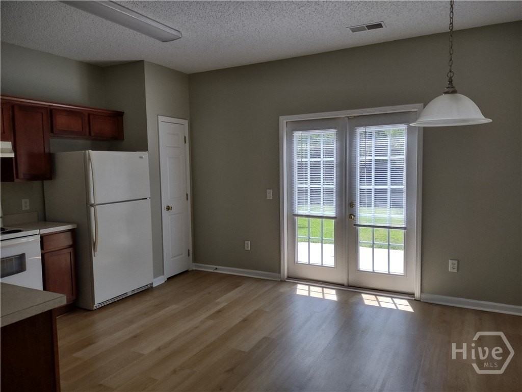 123 Alexander Way - Photo 5 of 12