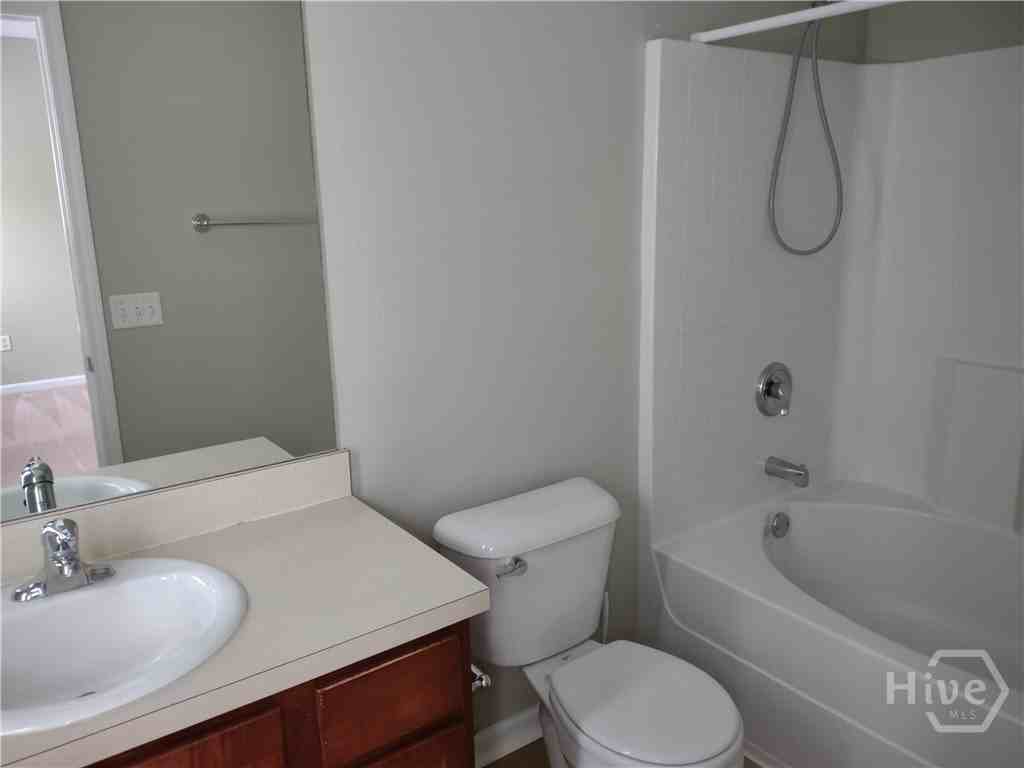 123 Alexander Way - Photo 7 of 12