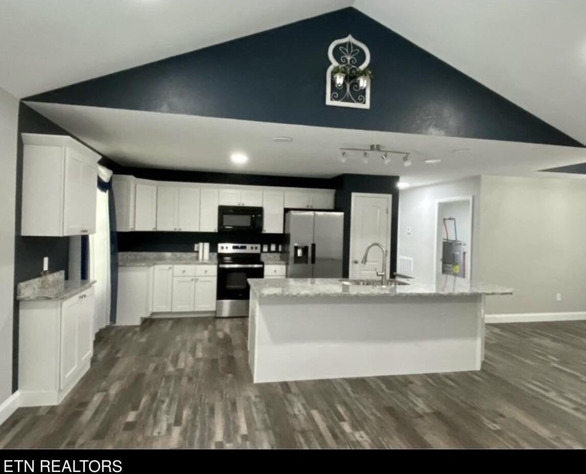 149 Mcnew Dr - Photo 3 of 15