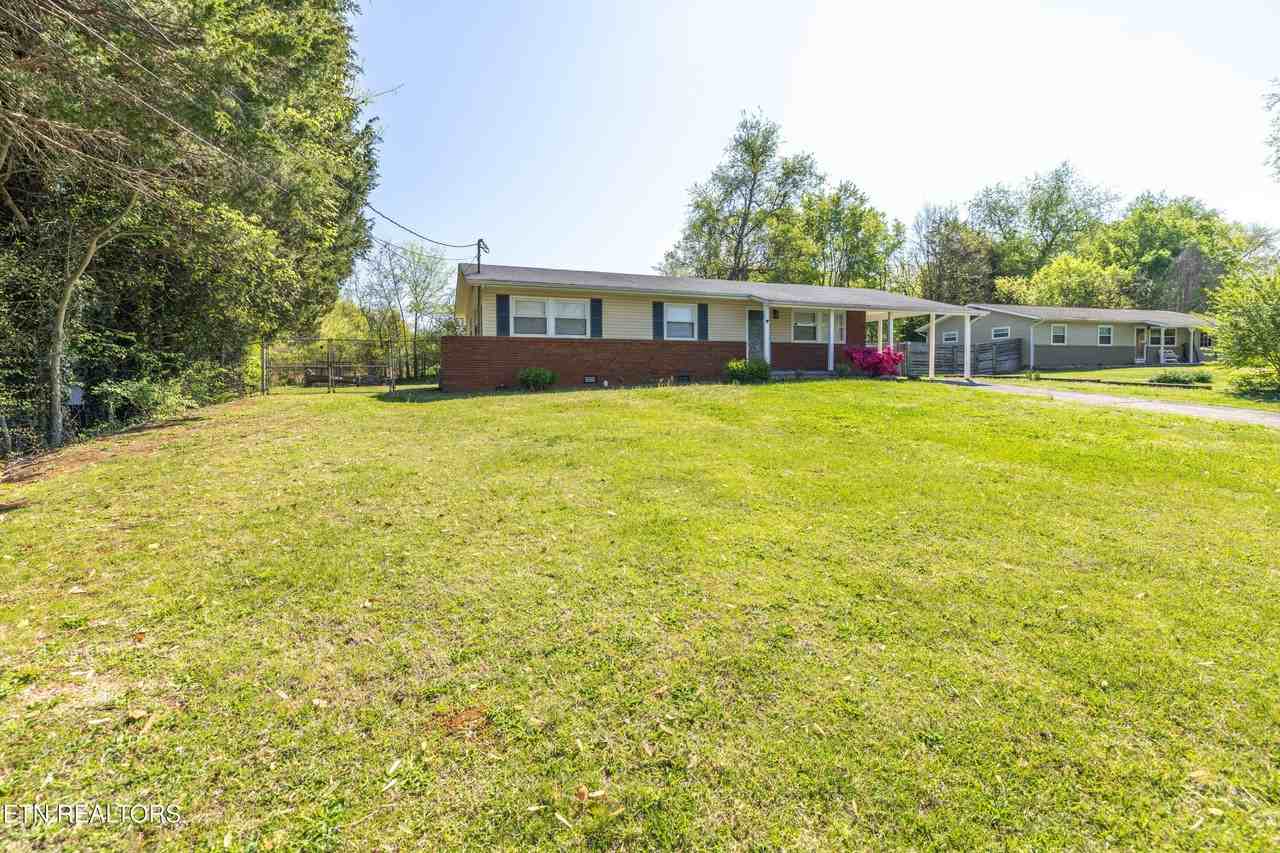 4821 Gettysburg Rd - Photo 2 of 30