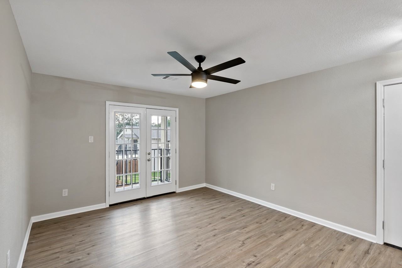 700 South Sims Avenue - Photo 2 of 25