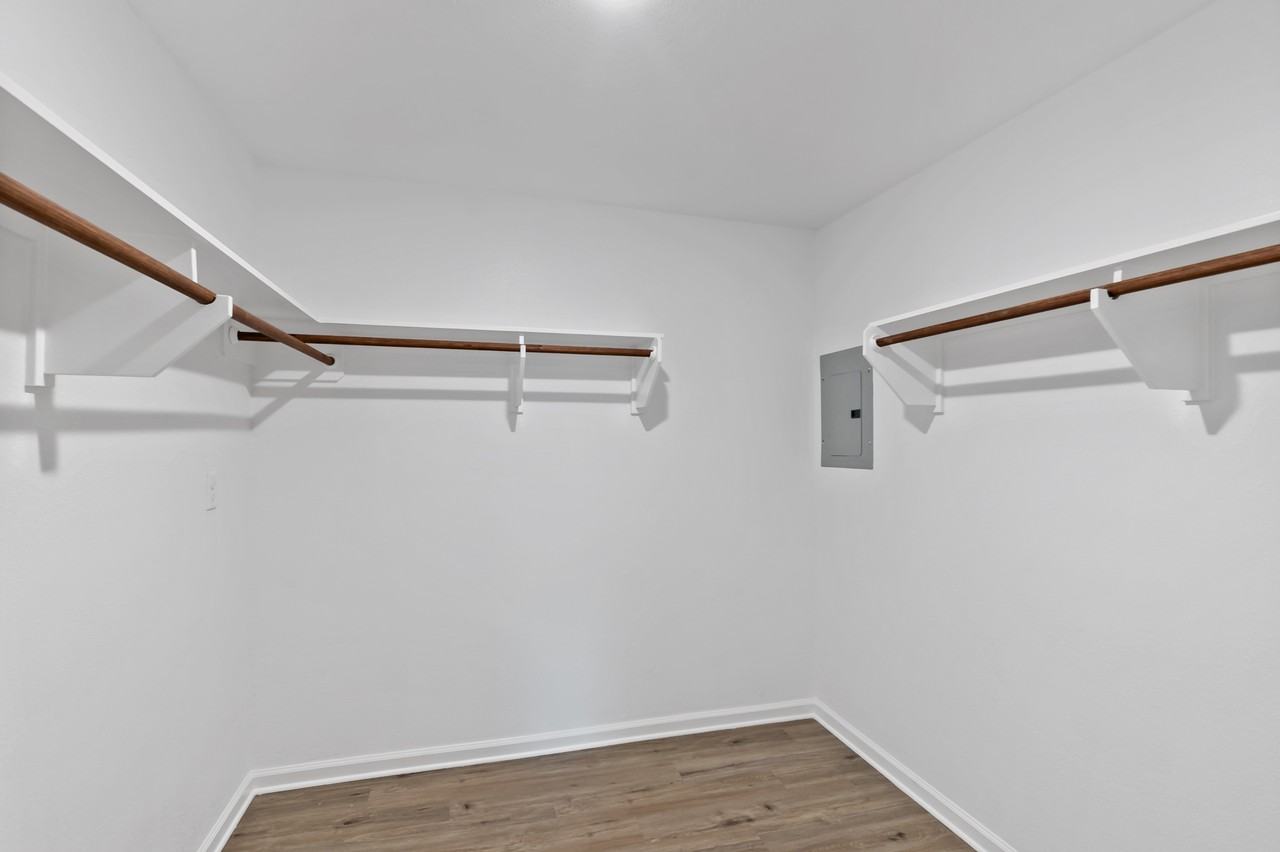 700 South Sims Avenue - Photo 7 of 25