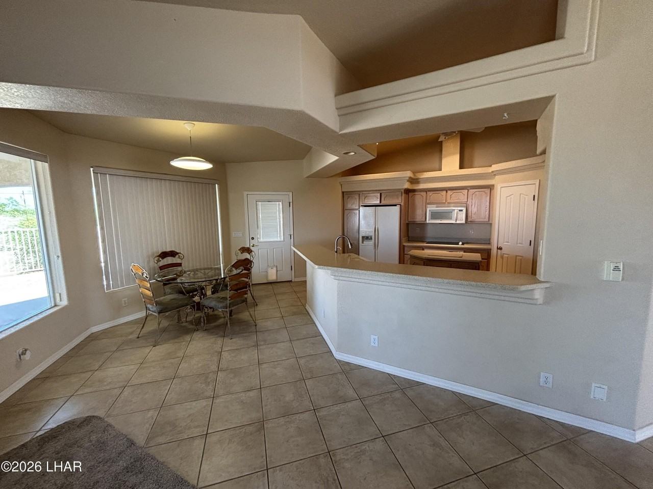 170 Seneca Ln - Photo 7 of 46