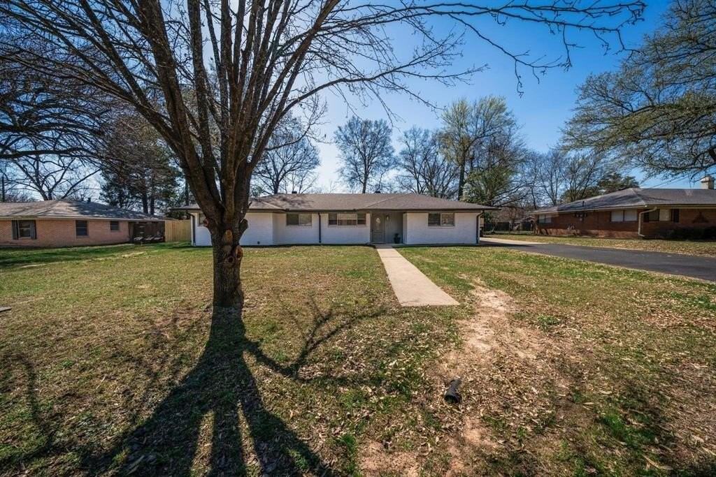 112 E Fairlane Dr - Photo 3 of 39