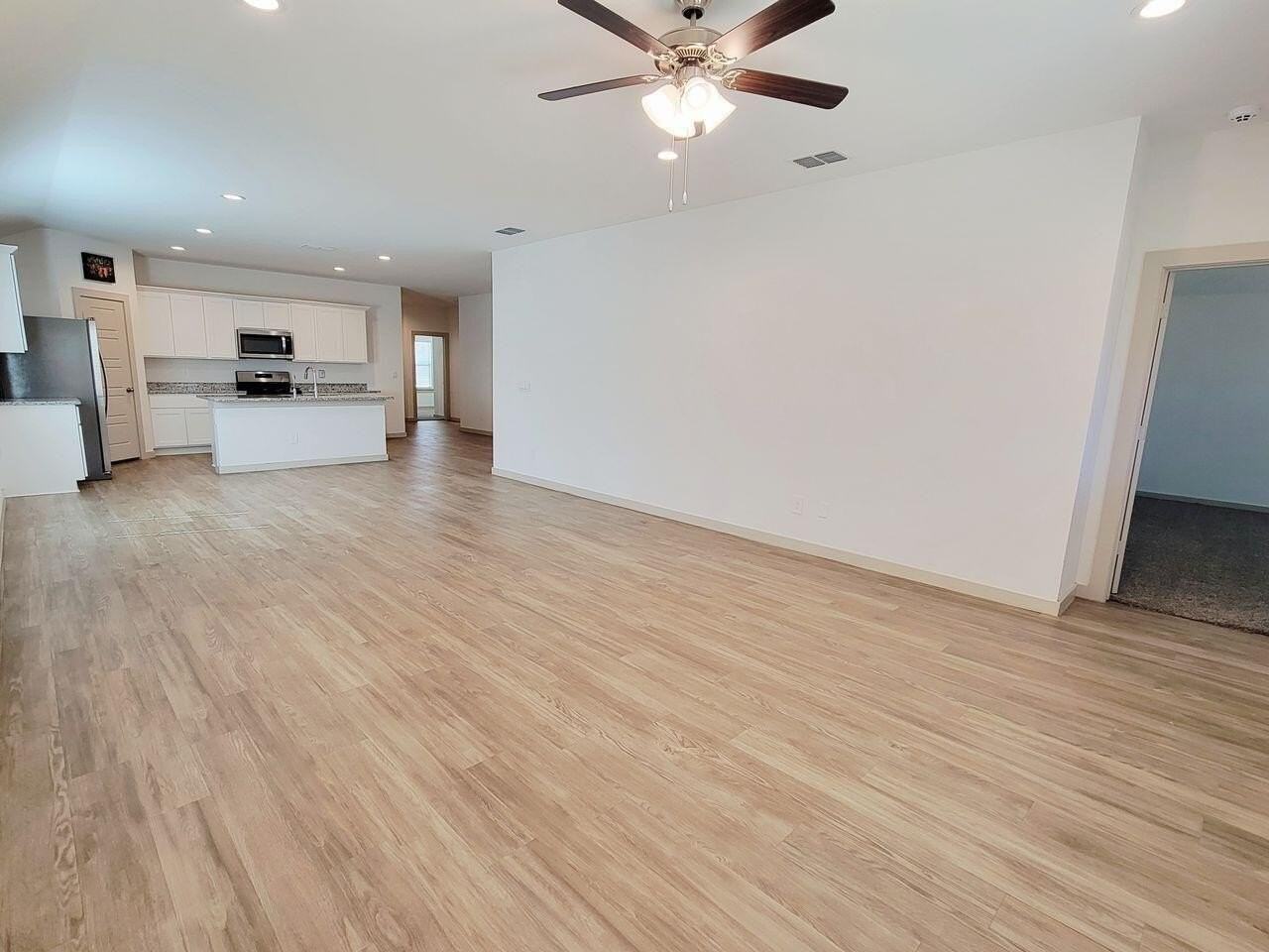7324 9th St - Photo 6 of 21