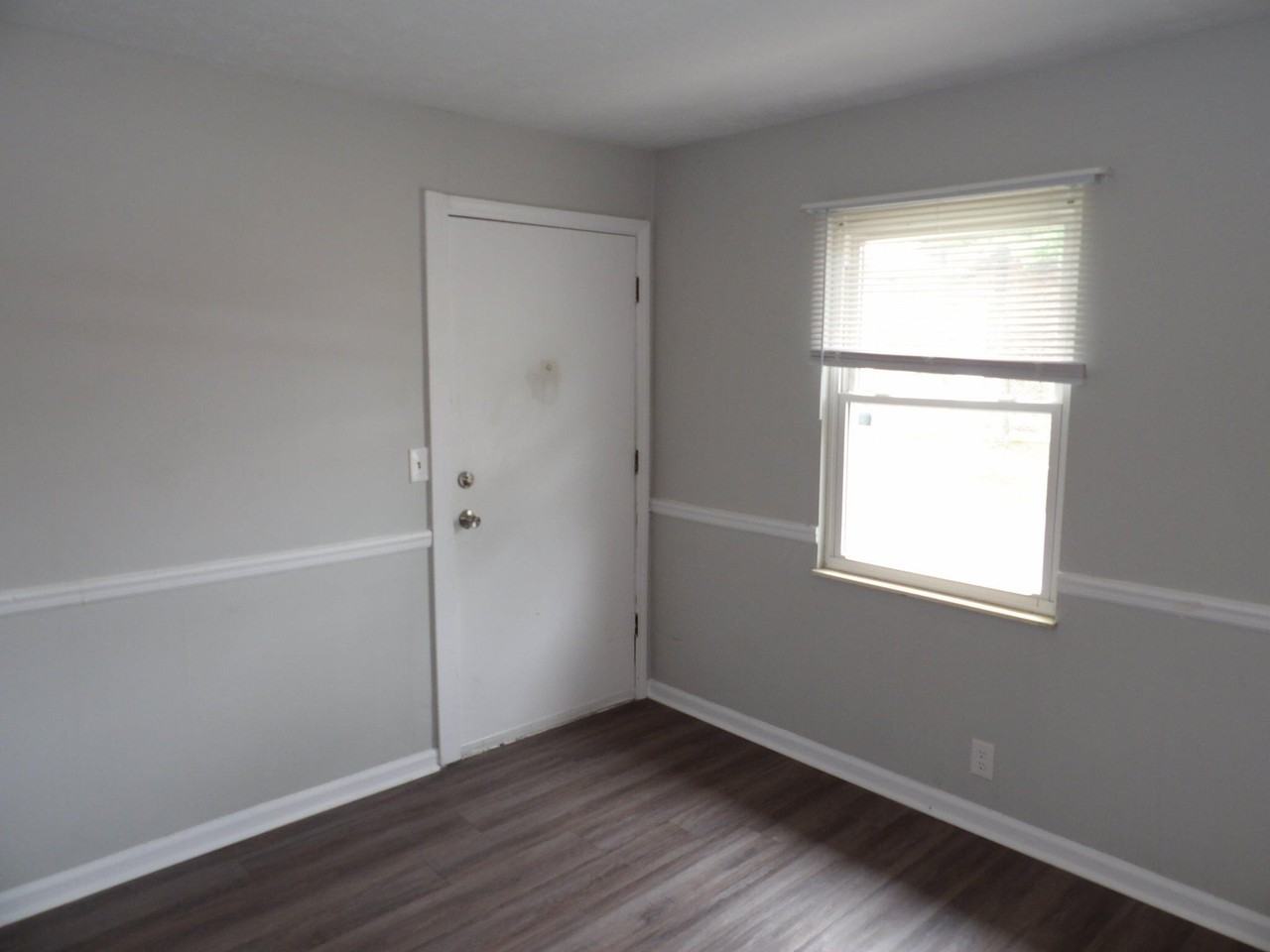 433 Harrodswood Rd #4 - Photo 7 of 46