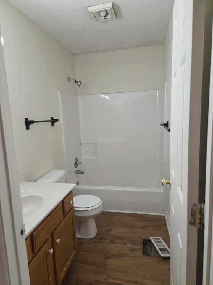 1000 Heathcliff Dr #1 - Photo 5 of 12