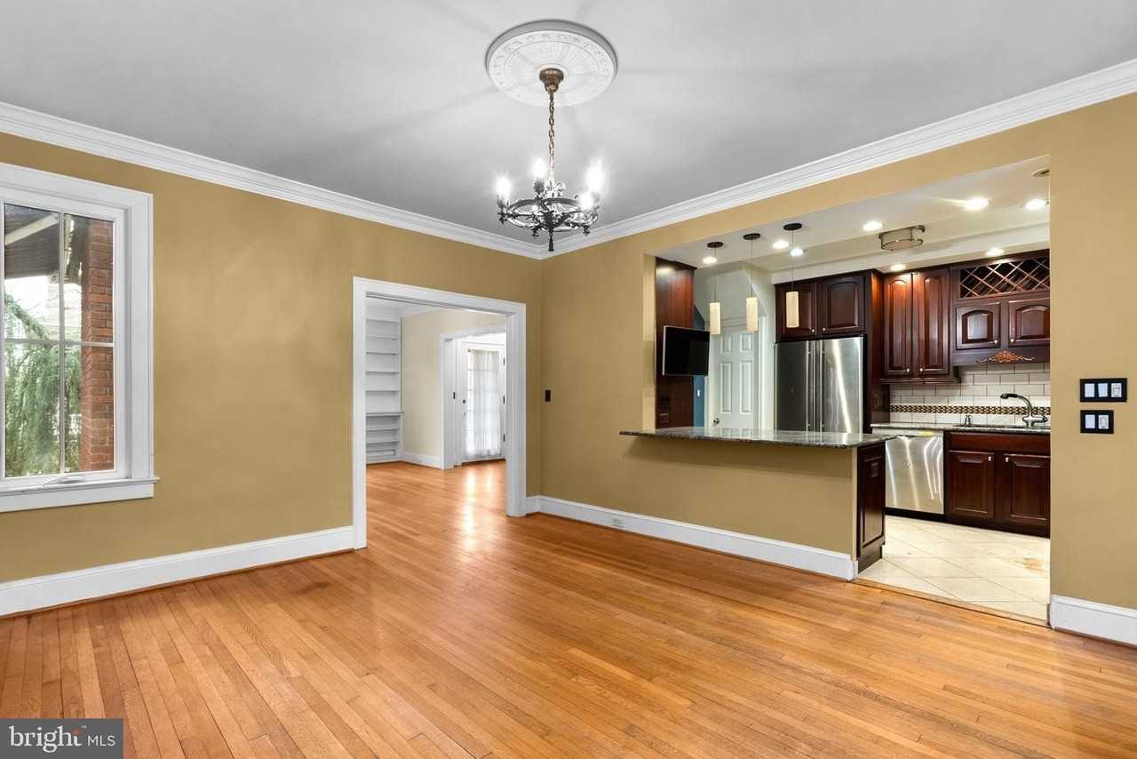 3247 38th St Nw - Photo 7 of 28