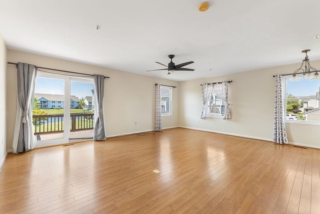 400 Schooner Way - Photo 5 of 40