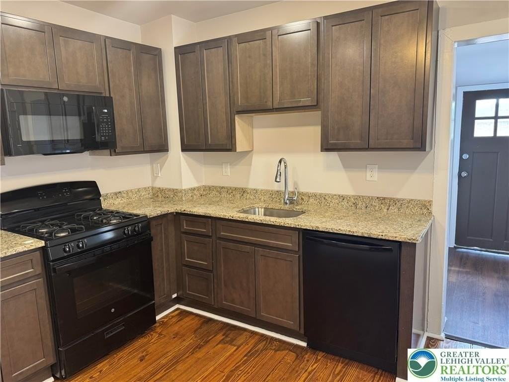 1320 Chelsea Ave - Photo 4 of 12