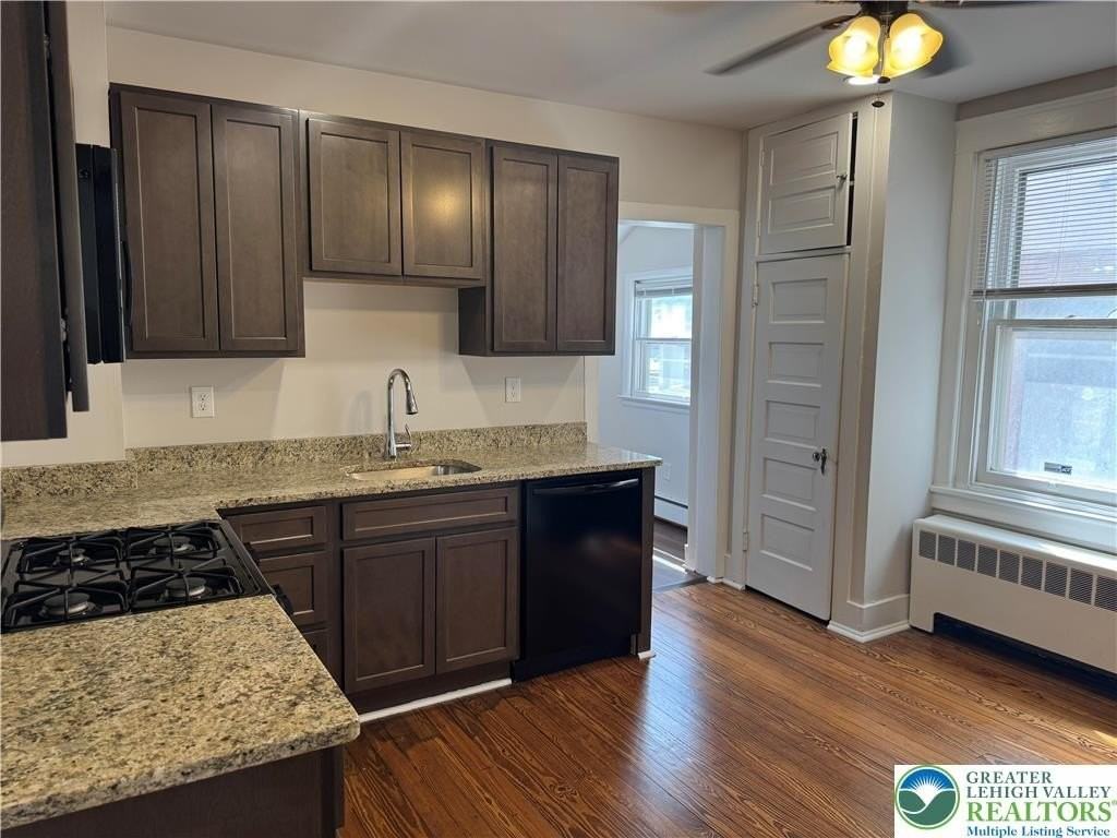 1320 Chelsea Ave - Photo 5 of 12