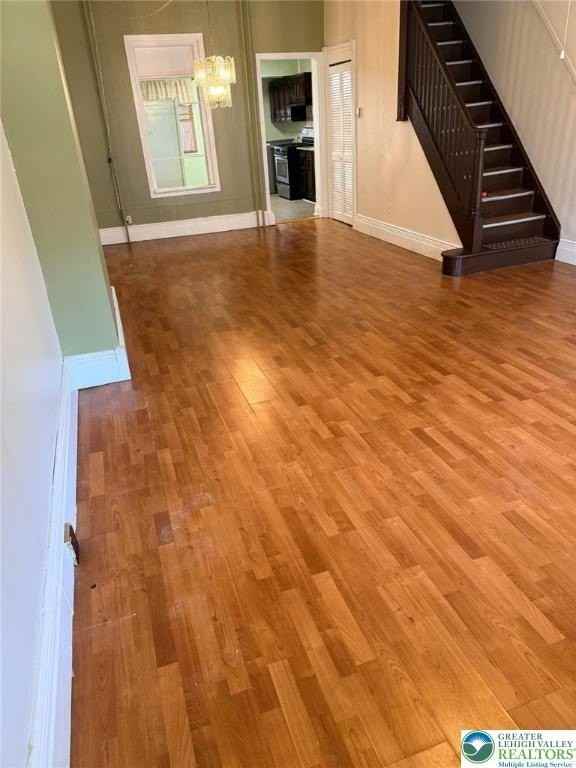 419 W Liberty St - Photo 4 of 38