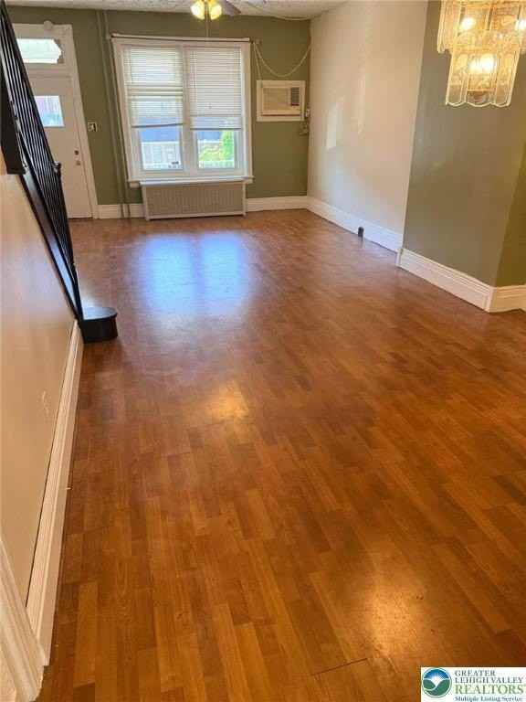 419 W Liberty St - Photo 5 of 38