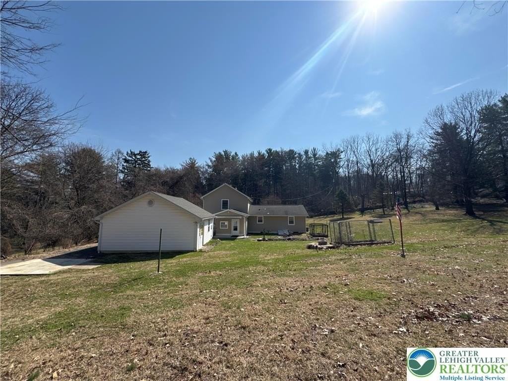3676 Lower Saucon Rd - Photo 5 of 20