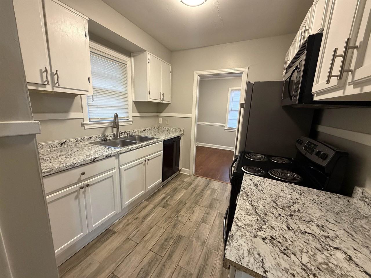 3940 Allison Ave - Photo 3 of 8