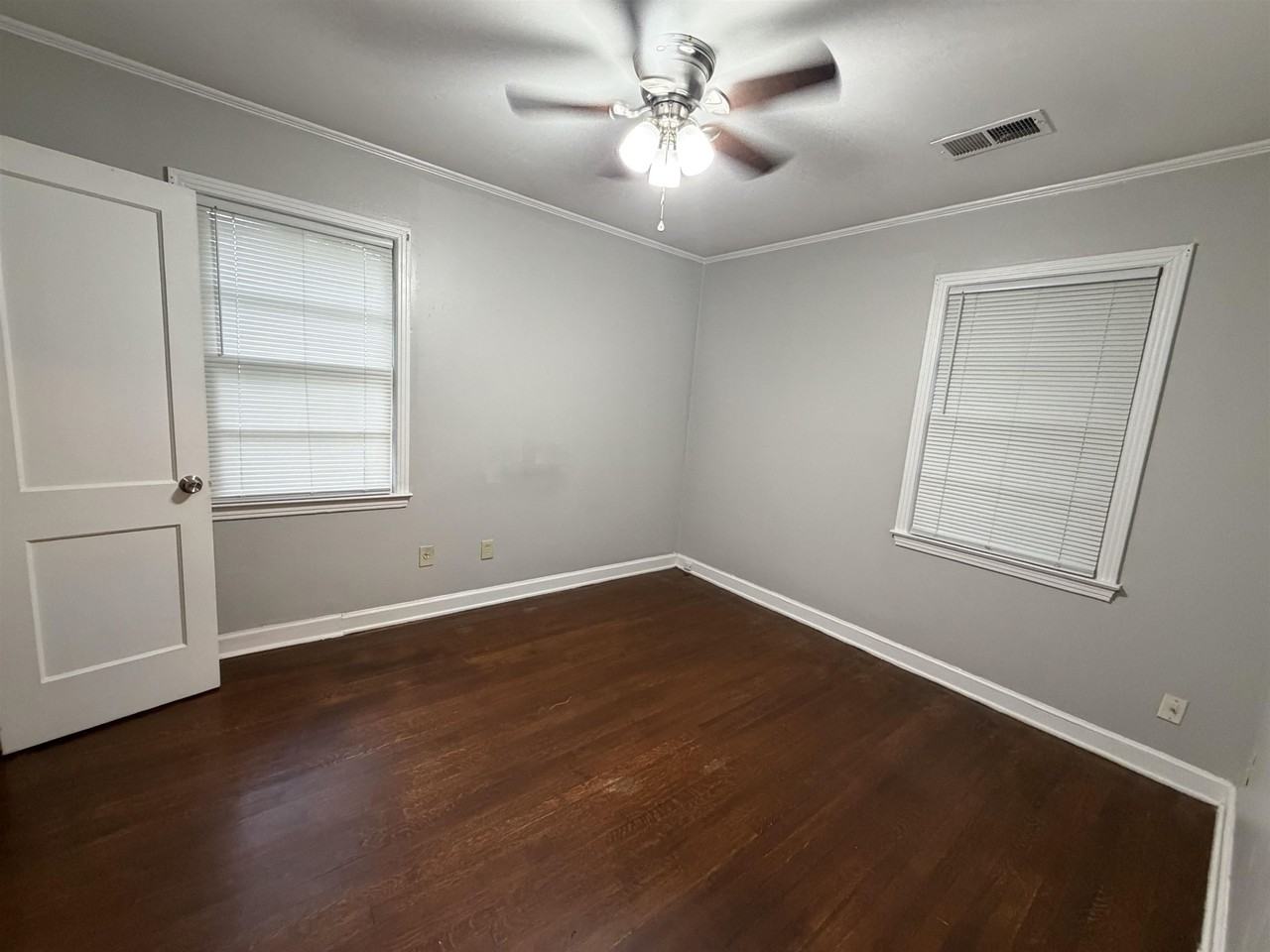 3940 Allison Ave - Photo 5 of 8