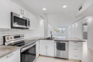 441 Ne 195th St #205 - Photo 1 of 1