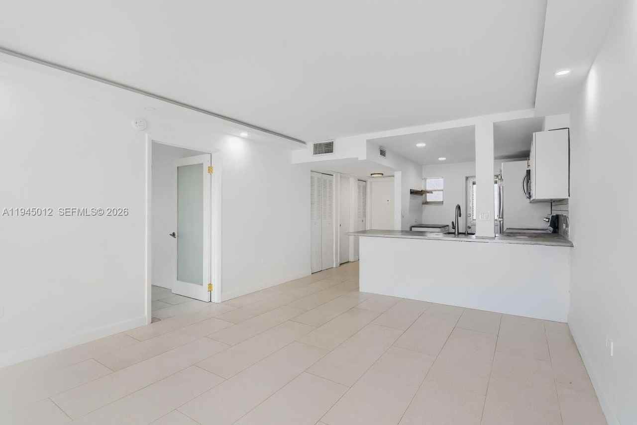 441 Ne 195th St #205 - Photo 7 of 14