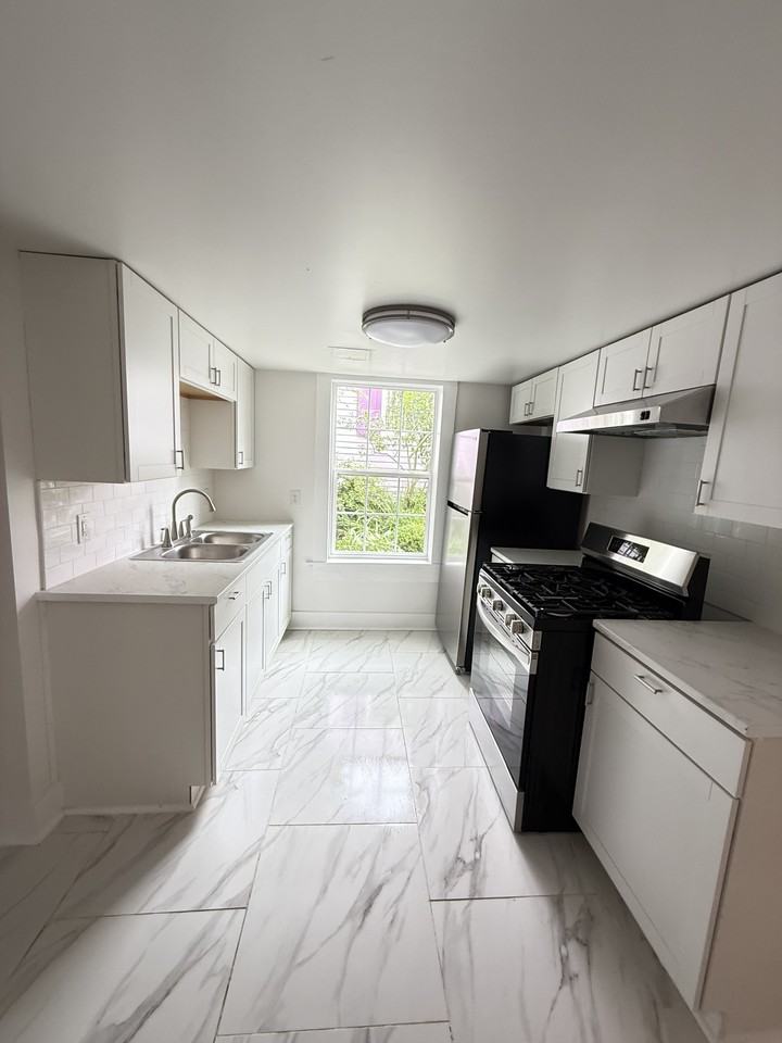 4917 Camp Street - Photo 2 of 7