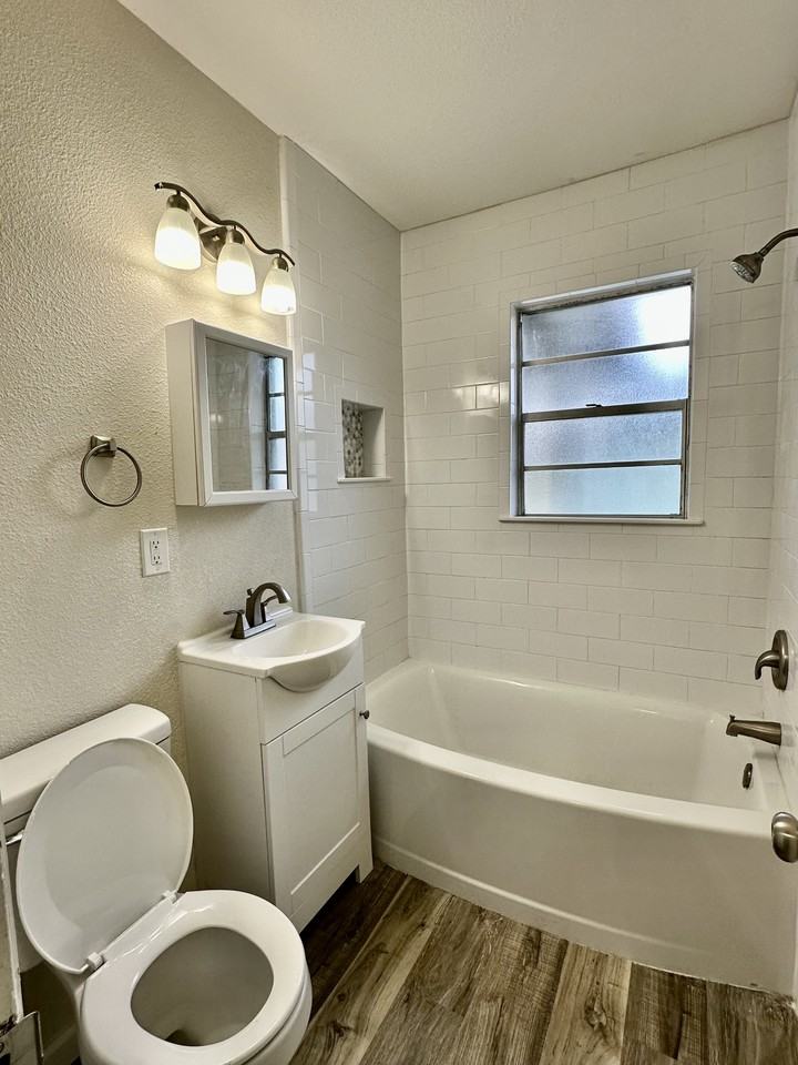 93 Lewis Street - Photo 5 of 9