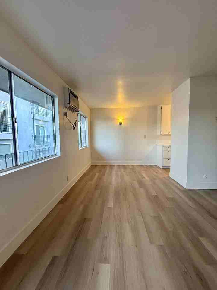 3330 Chapman Street - Photo 5 of 10