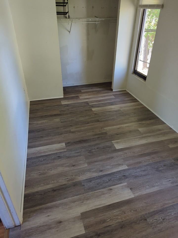 37 Biggs Lane - Photo 3 of 9
