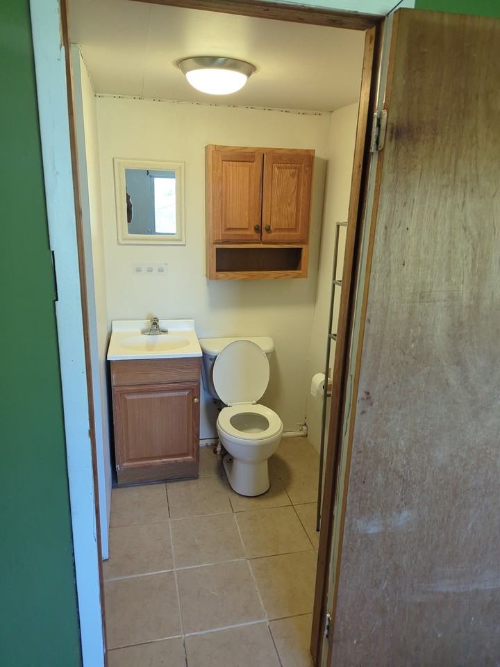 37 Biggs Lane - Photo 5 of 9