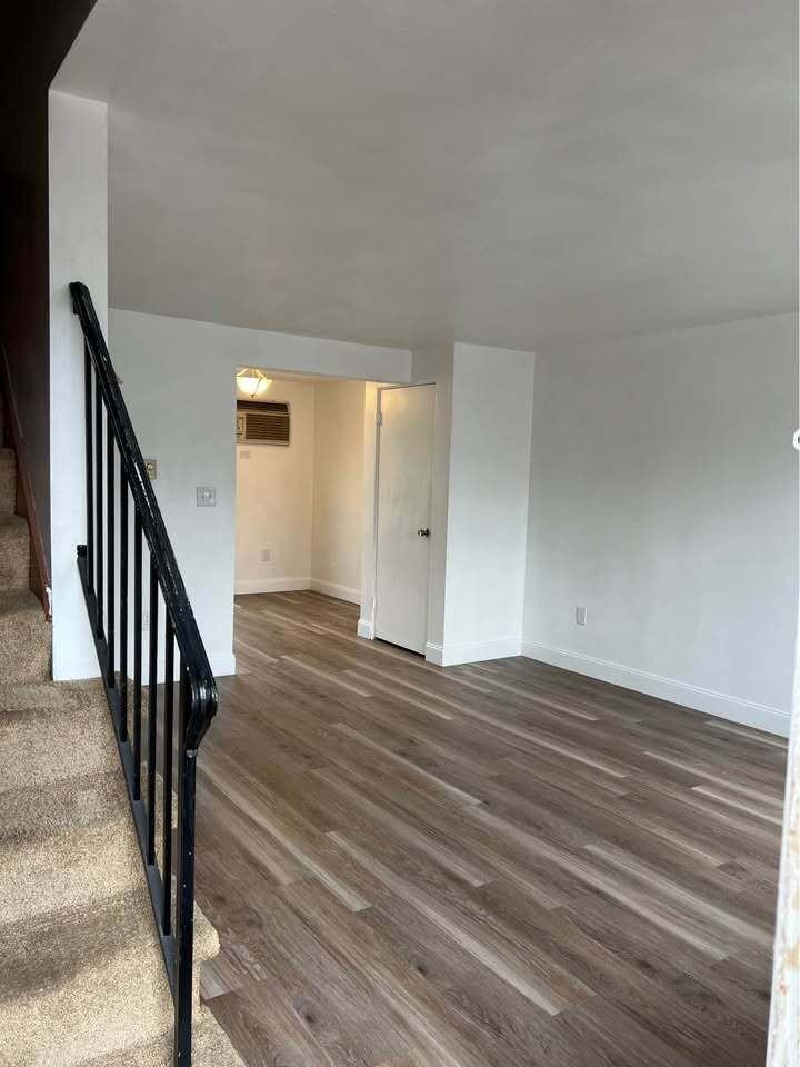 305 Walden Ave - Photo 3 of 12