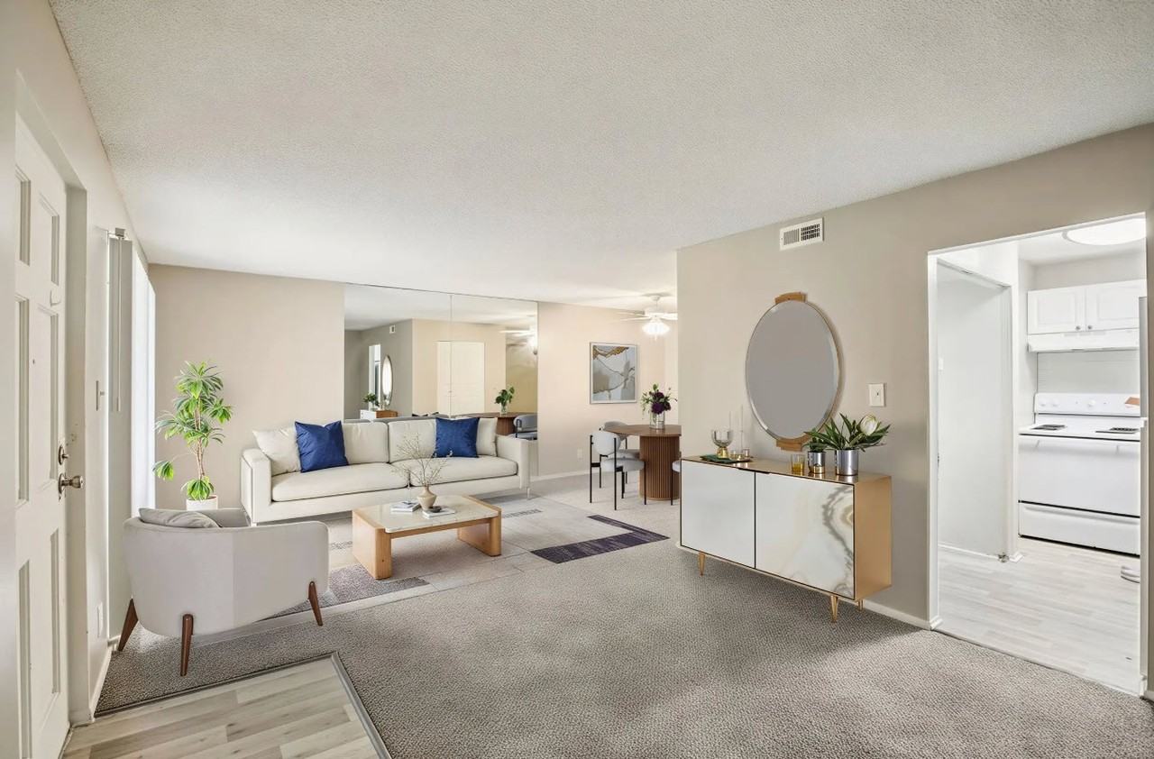The Standard Apartments - Photo 7 of 28