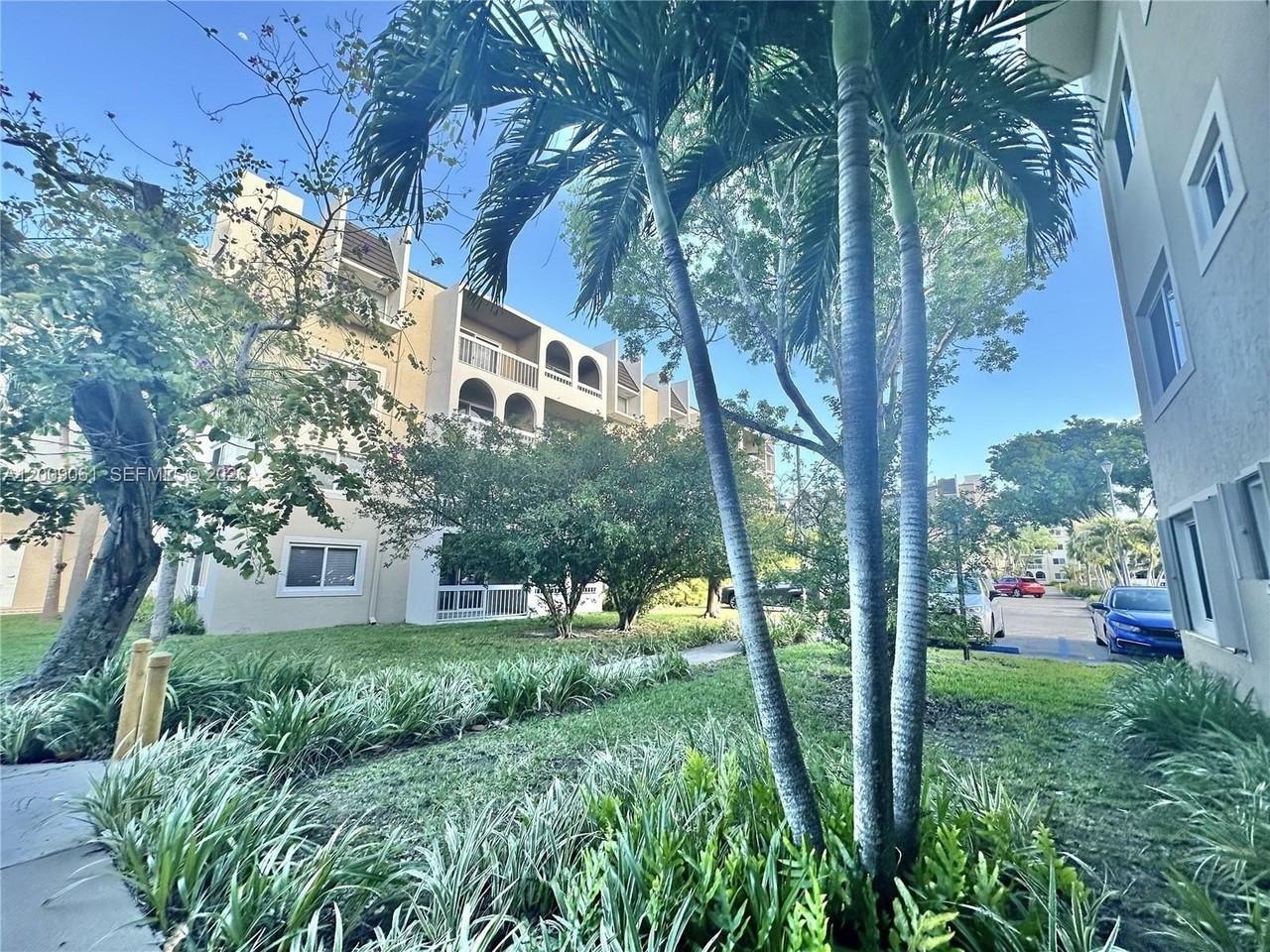 7860 Camino Real #L410