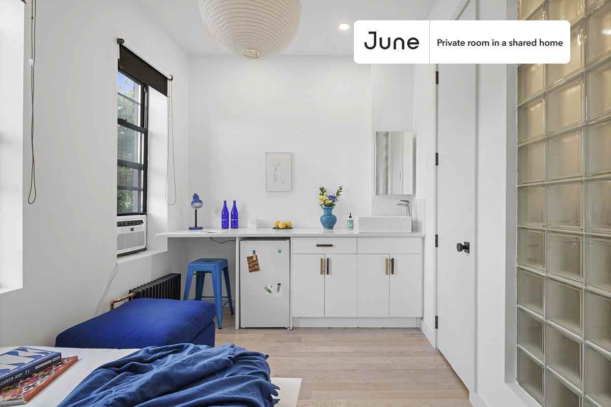 1716 Linden St #B - Photo 2 of 18