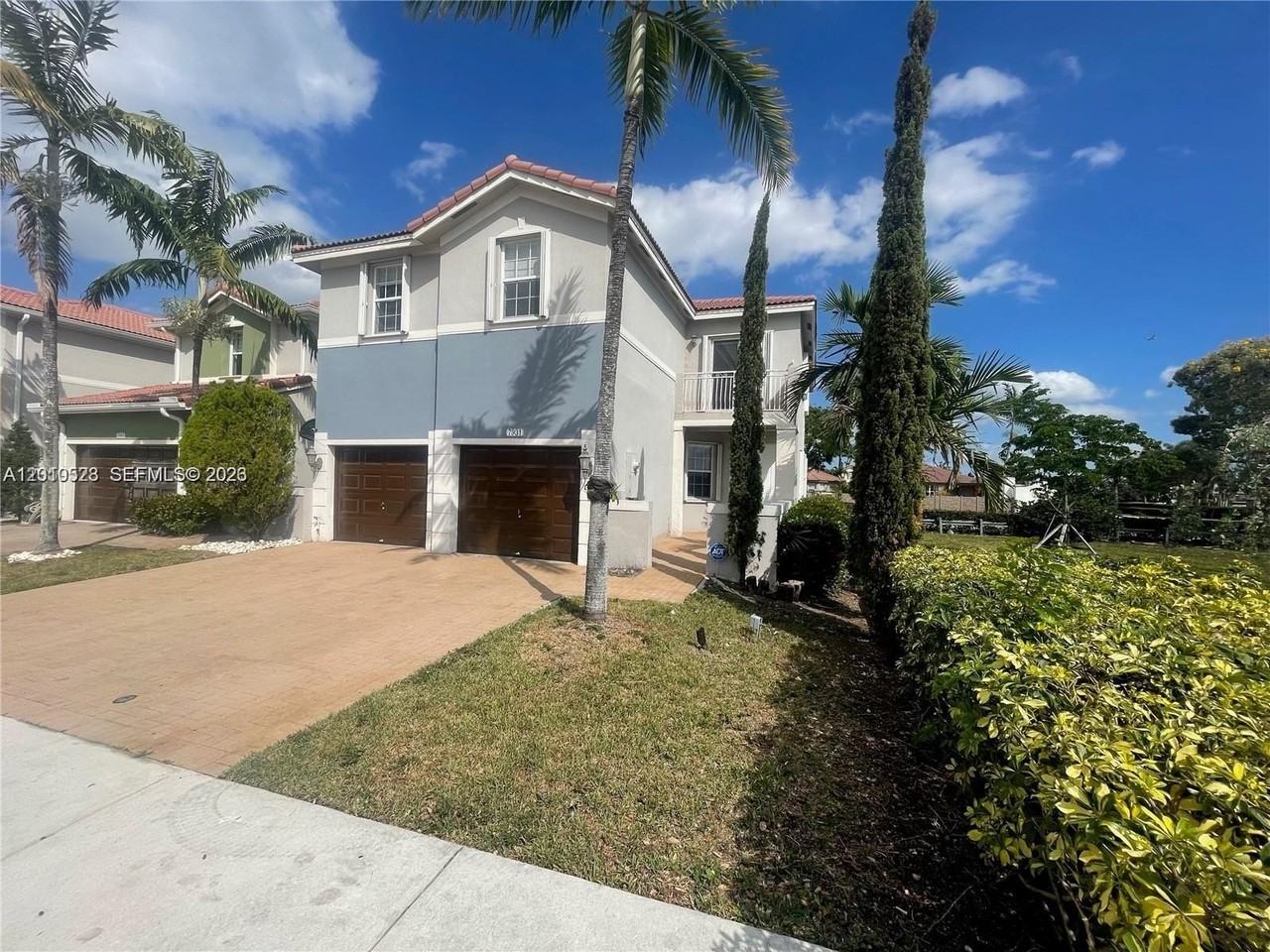 7931 Nw 114th Ct - Photo 3 of 33