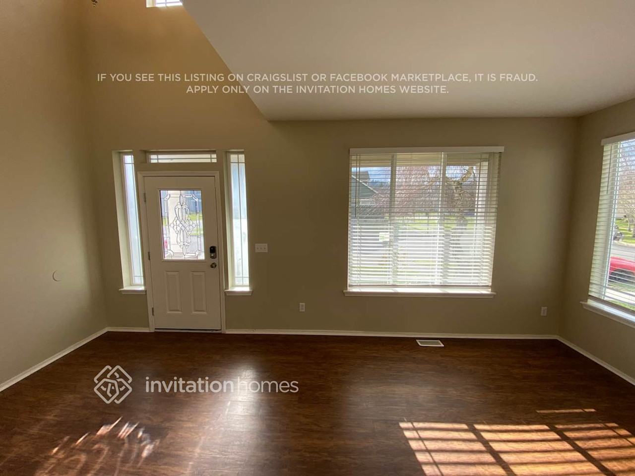 209 Phoenix Ave Sw - Photo 2 of 18