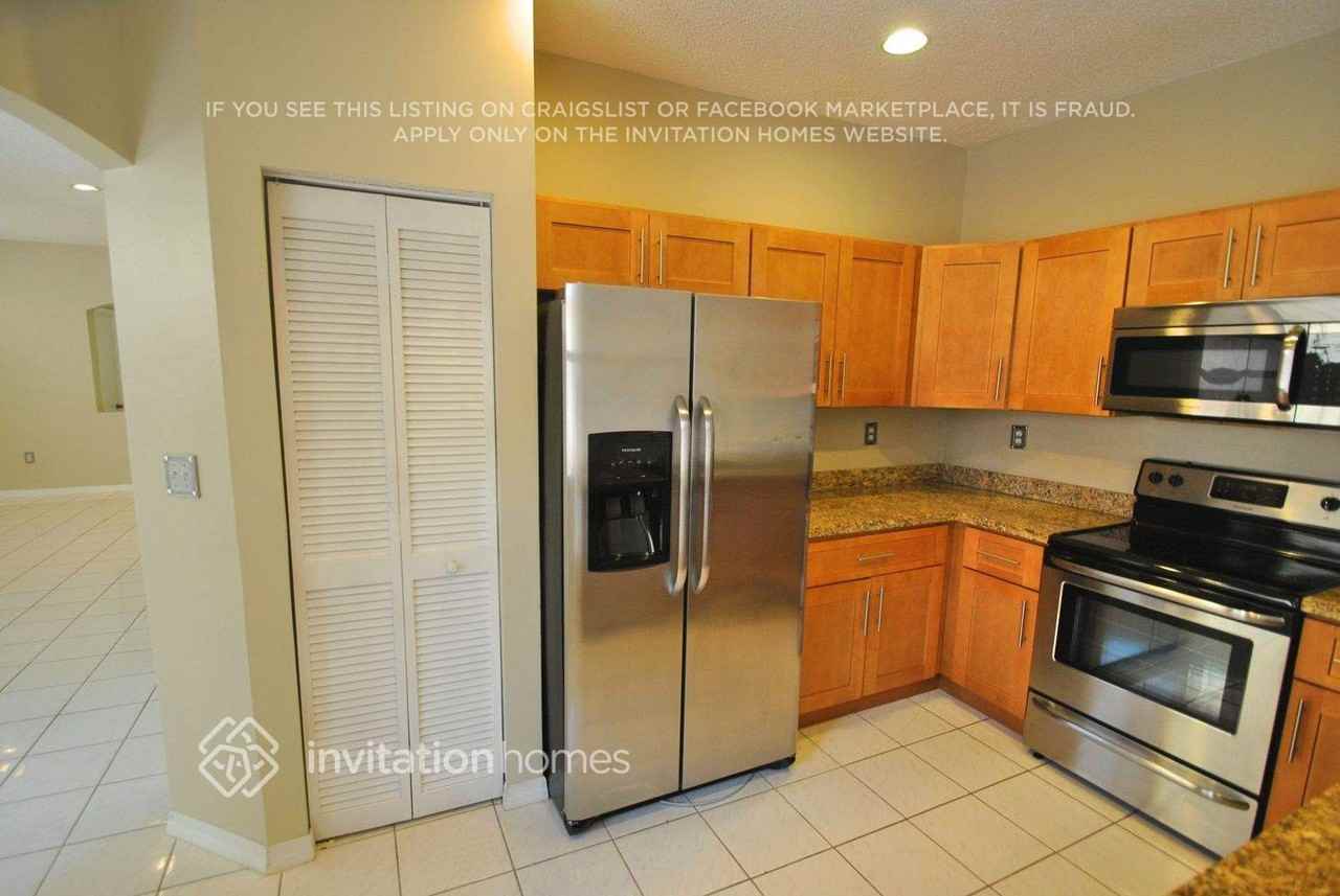 3970 Fern Forest Rd - Photo 3 of 10