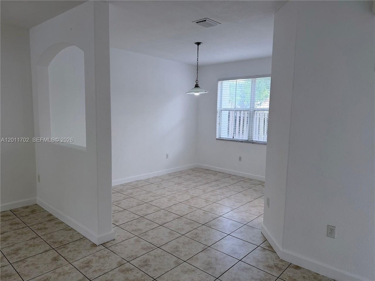 8720 Nw 111th Ct - Photo 5 of 21